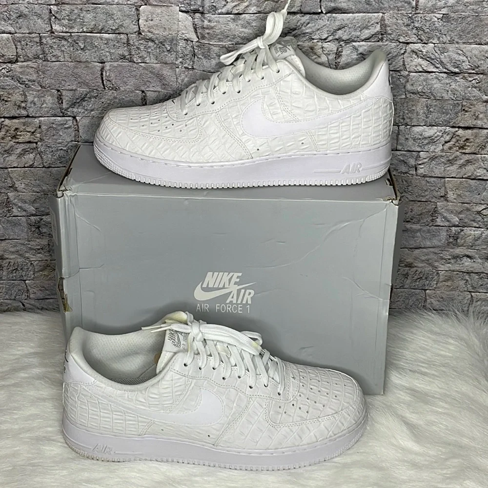 🔥🔥AIR FORCE 1’s 07 LV8 Size: 13🔥🔥***please see pics before purchasing*** - Picture 1 of 14